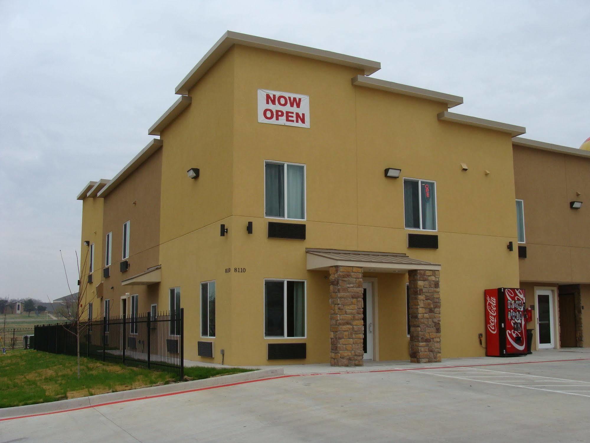 West Worth Inn & Suites White Settlement Exterior foto