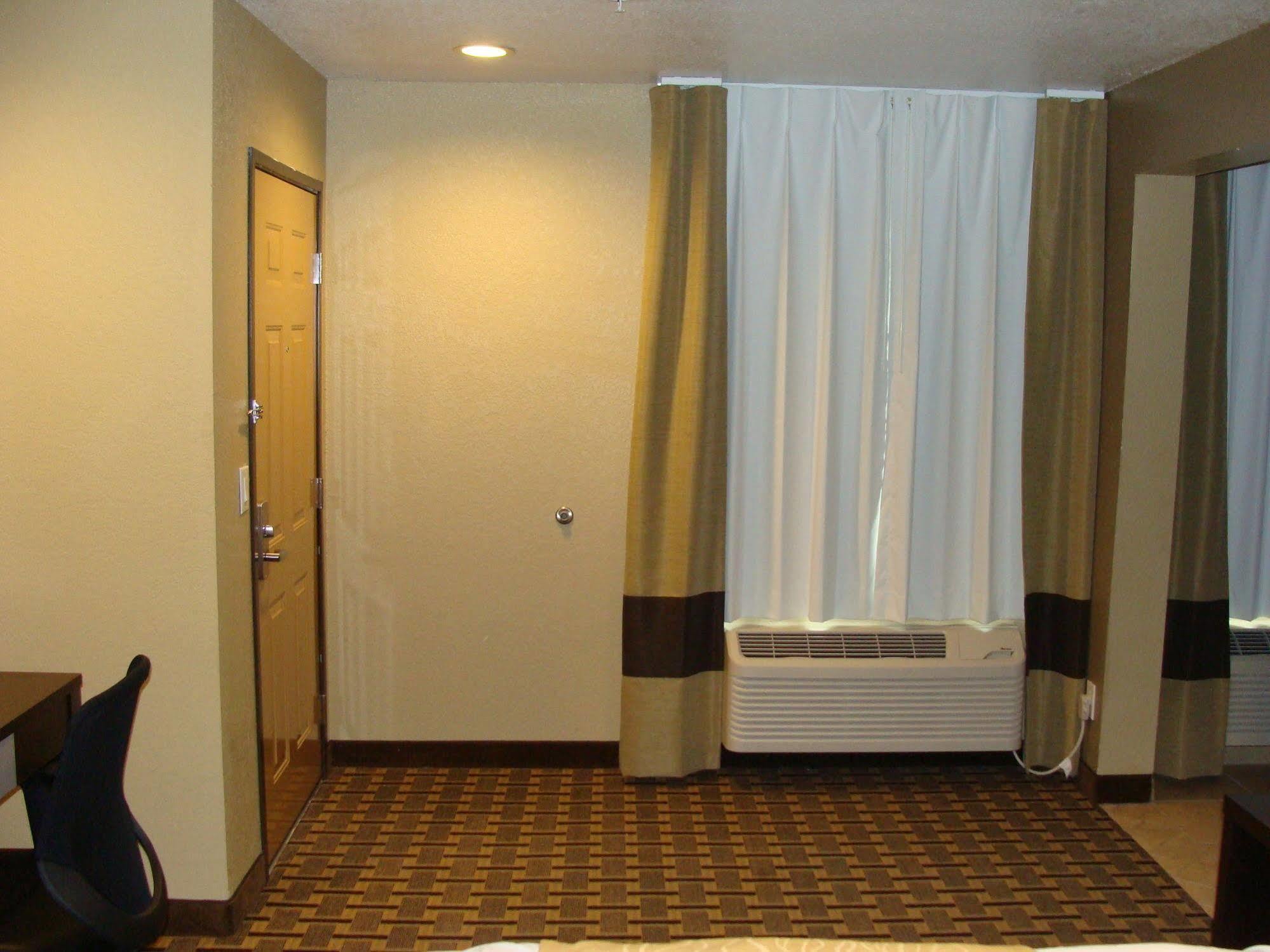 West Worth Inn & Suites White Settlement Exterior foto